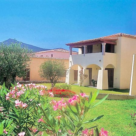 Residence With Private Beach In Marinella מראה חיצוני תמונה