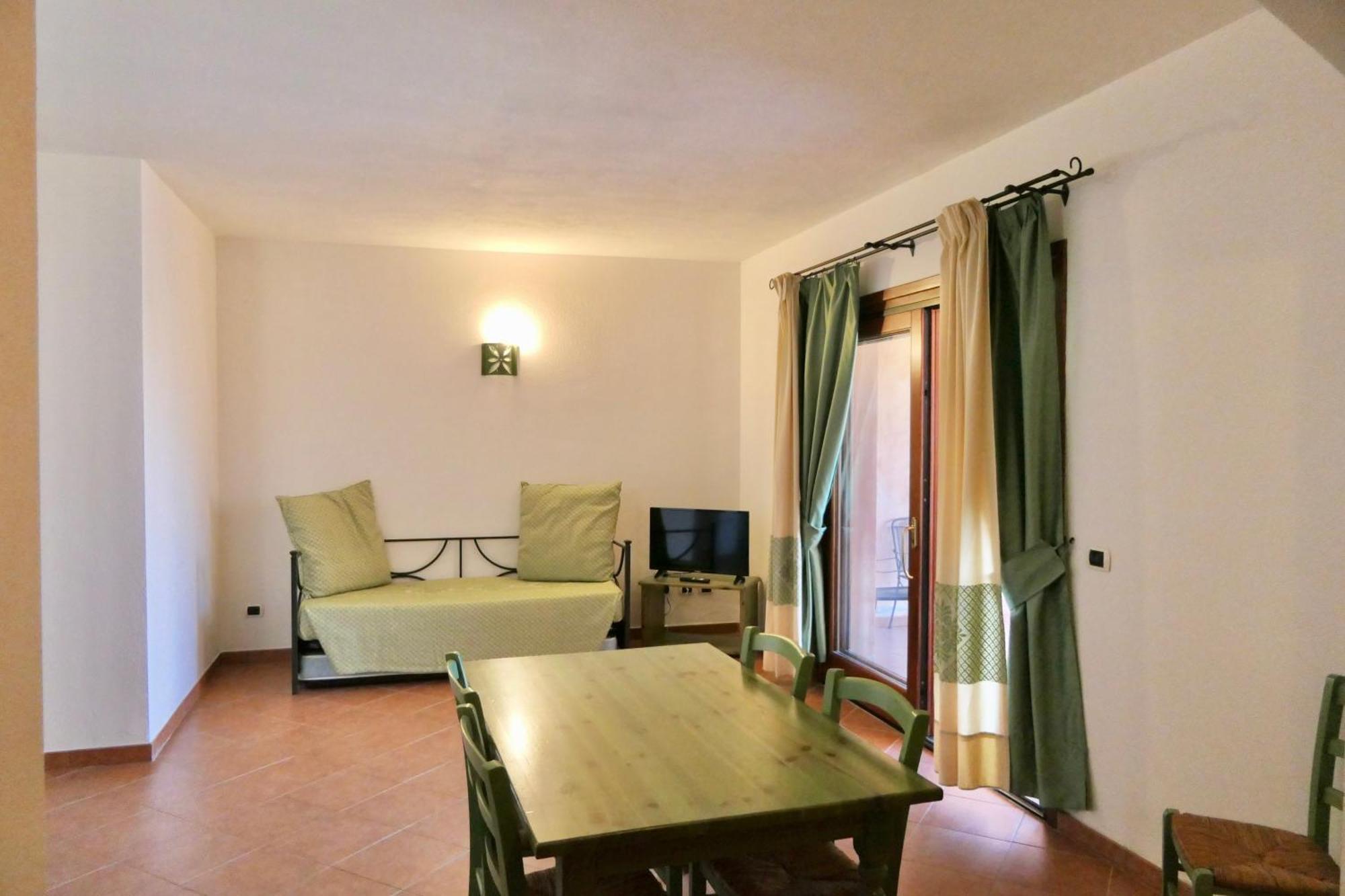 מרינלה Residence With Private Beach In Marinella מראה חיצוני תמונה